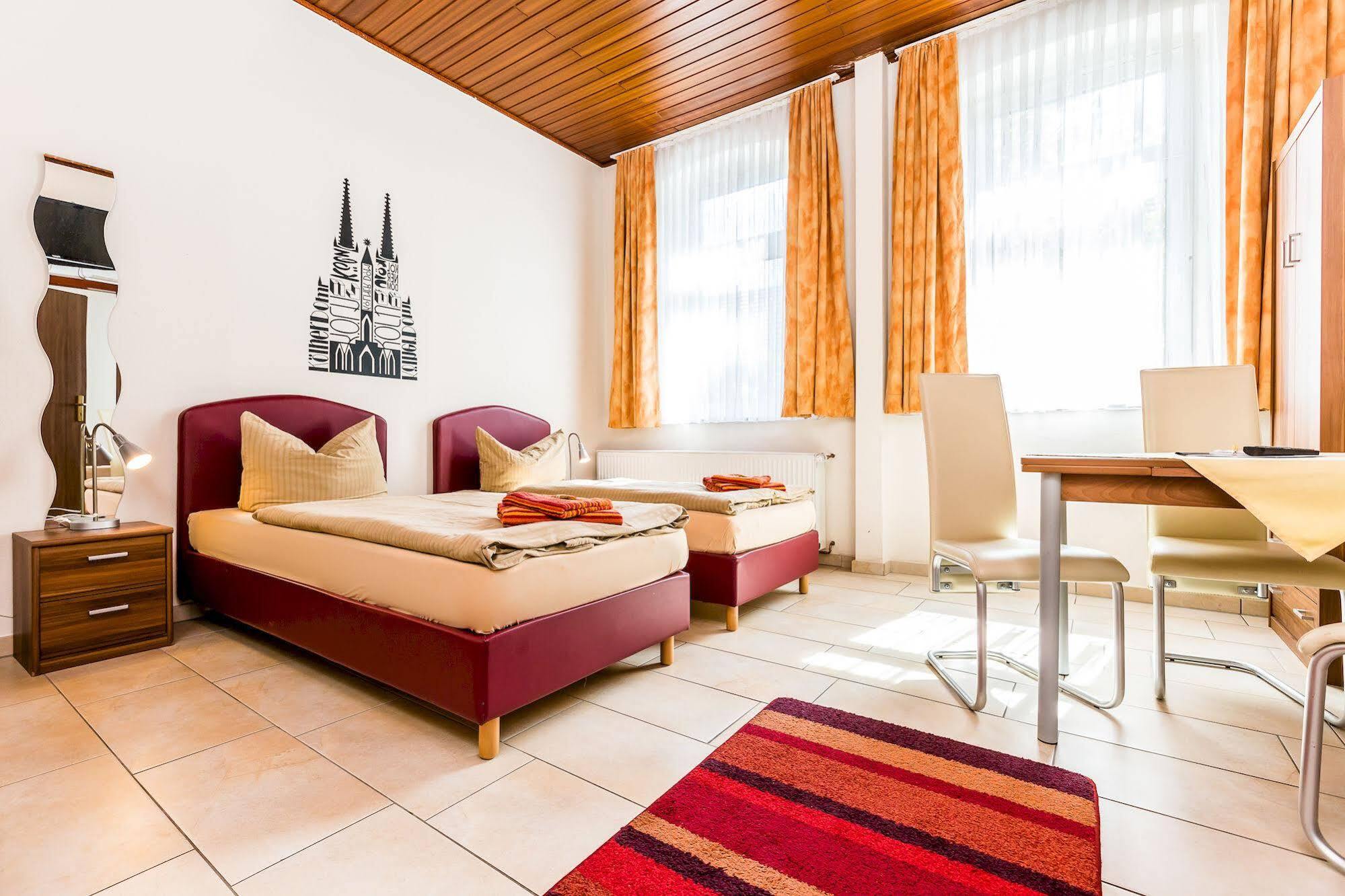 Hotel Schuetze Superior Hürth Zewnętrze zdjęcie